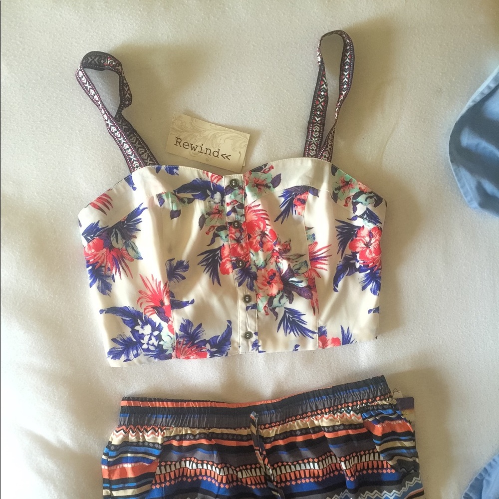Cute floral beach crop top BNWT